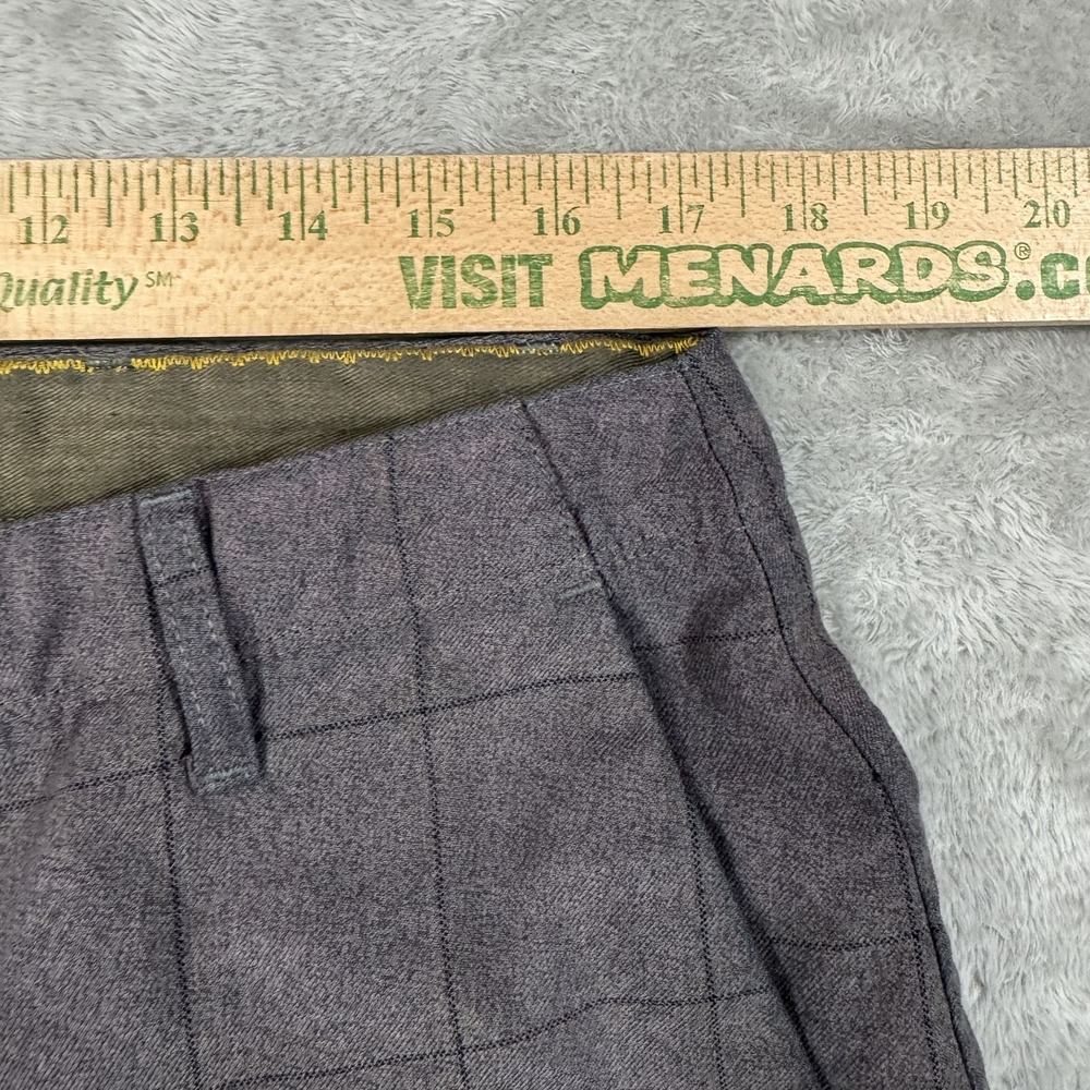 Volcom Shorts Mens 34 Gray Chino Skater Rayon Comfort Check Plaid Casual Bermuda - Picture 12 of 16
